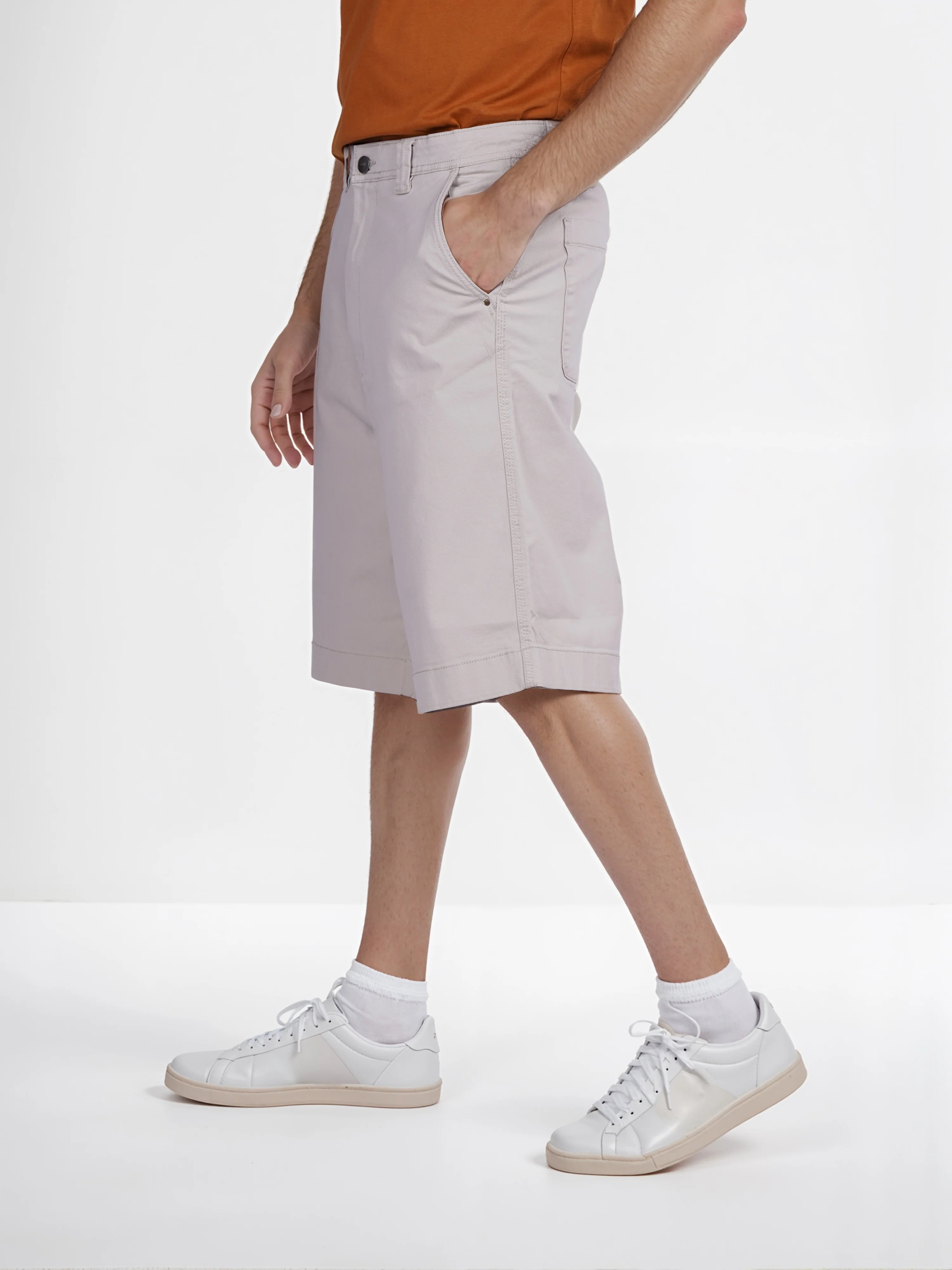 Celio* Cotton Regular Fit Beige Bermuda - Image 4