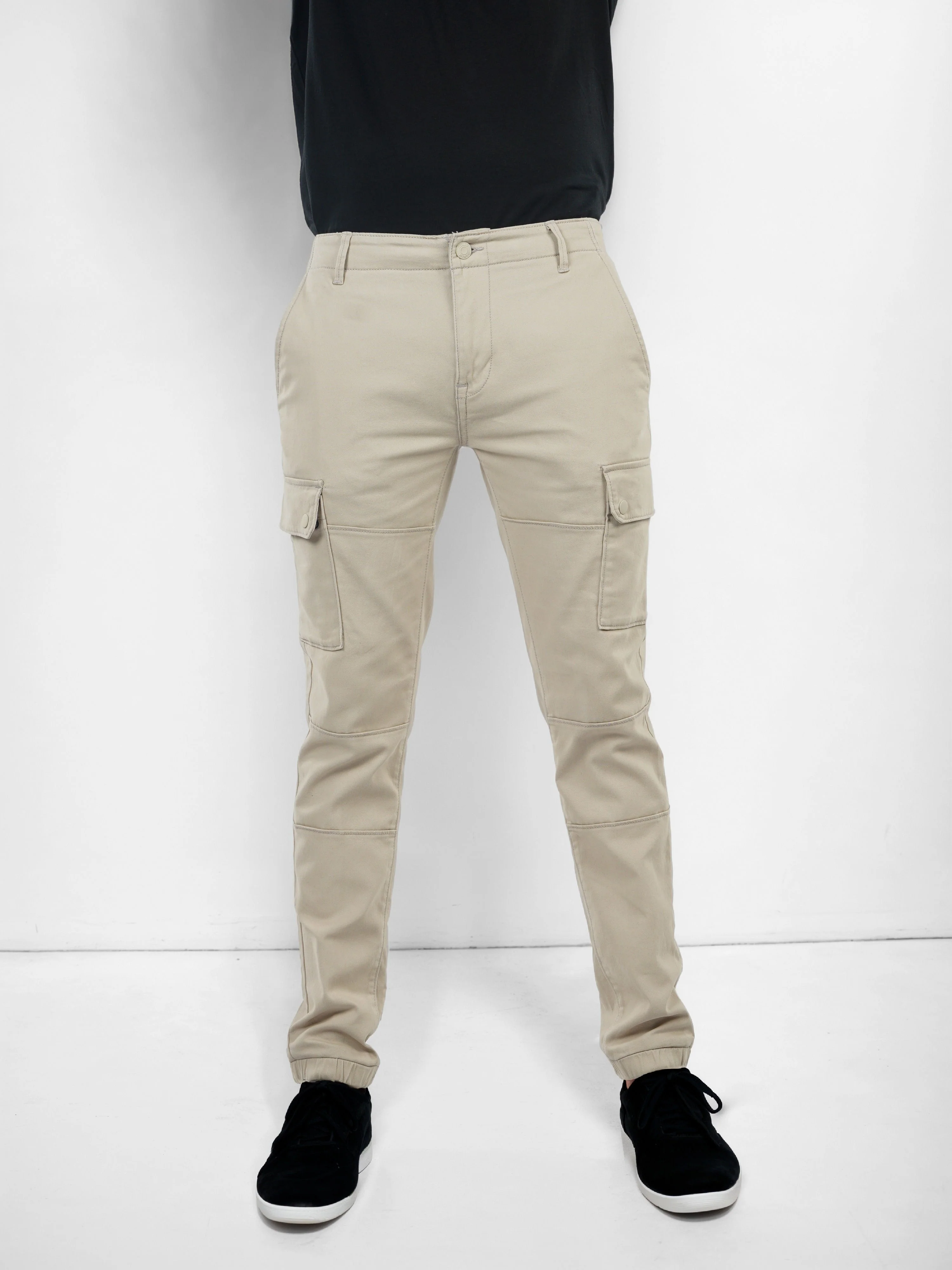 Celio Men Beige Solid Slim Fit Cotton Trousers - Image 3
