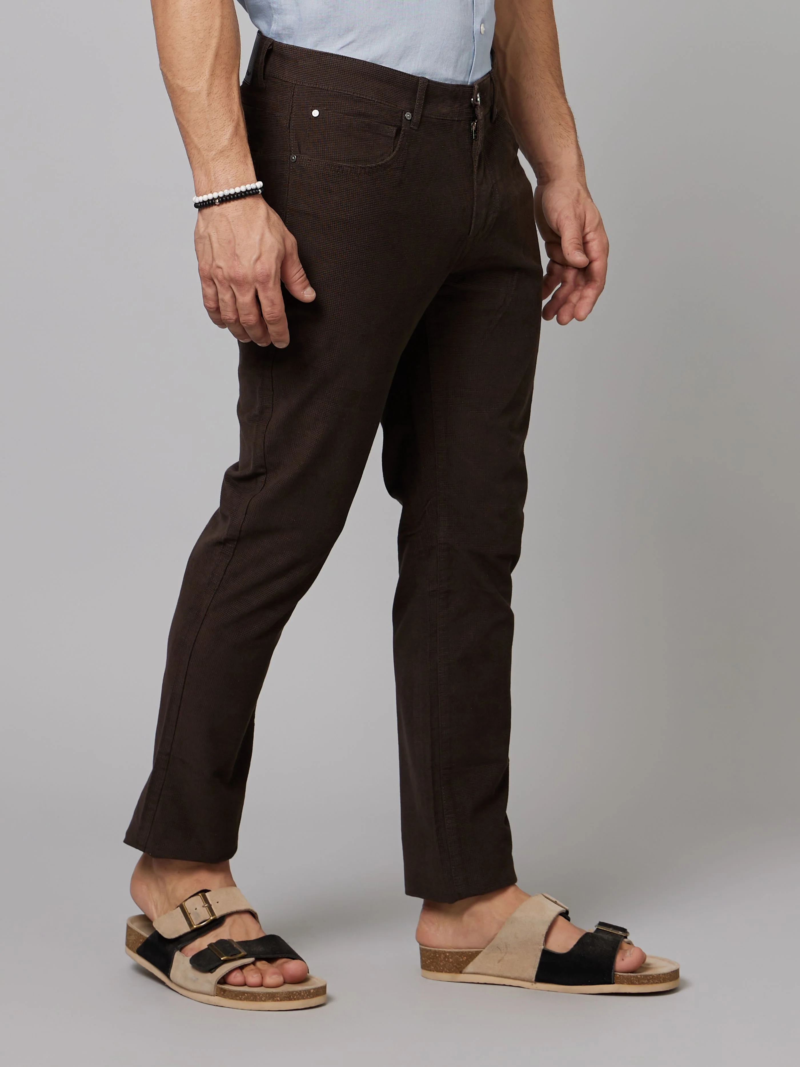 Celio Men Brown Solid Slim Fit Cotton-Linen-Blend Trousers - Image 4