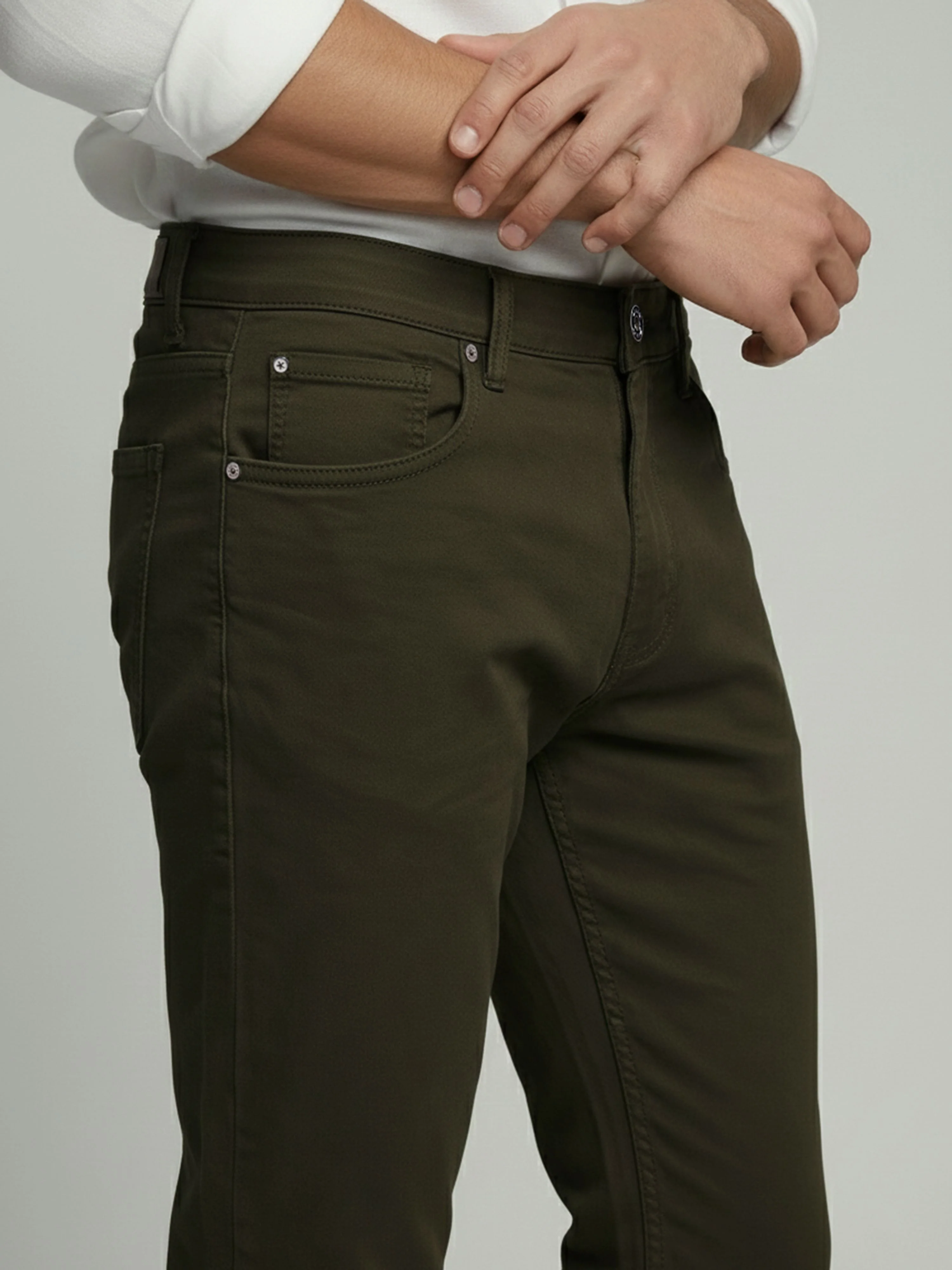 Celio* Men Olive Solid Slim Fit Cotton Jeans - Image 4