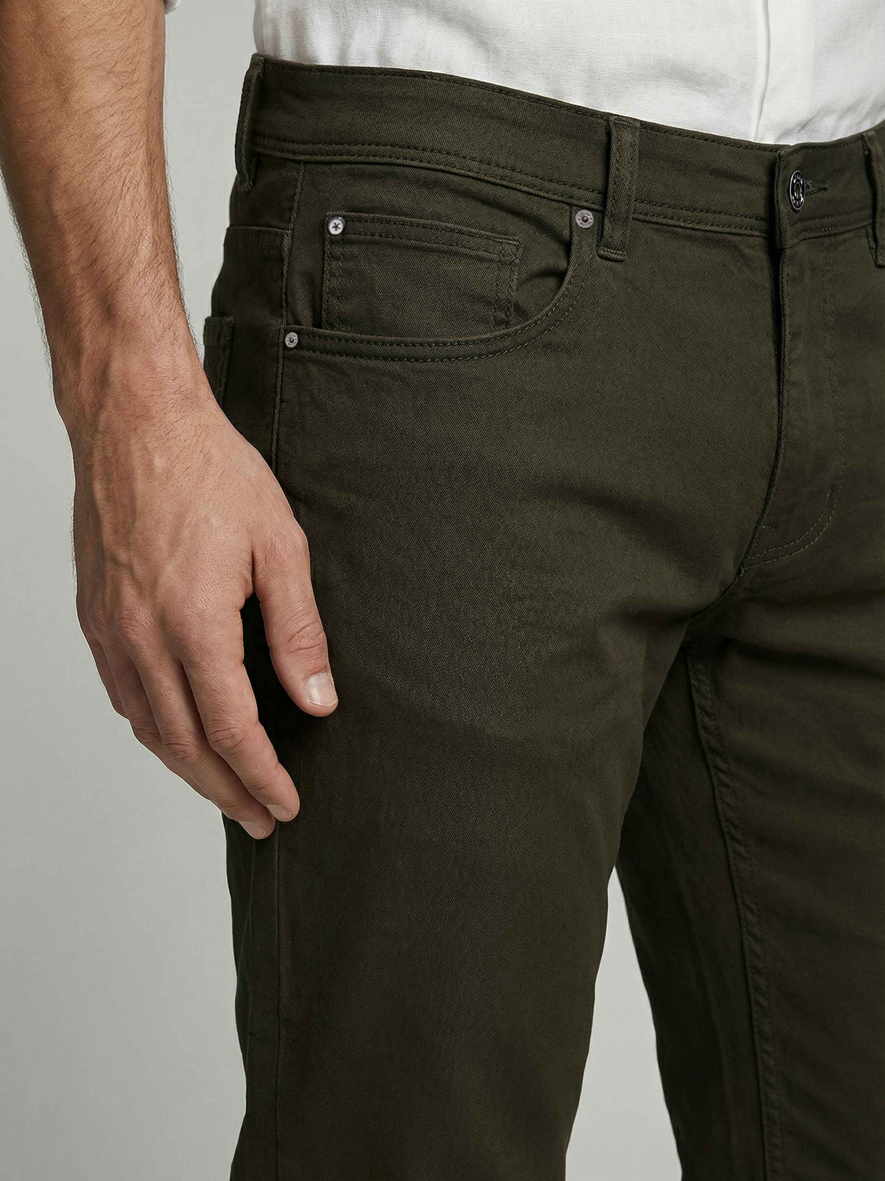 Celio* Men Olive Solid Slim Fit Cotton Jeans - Image 5