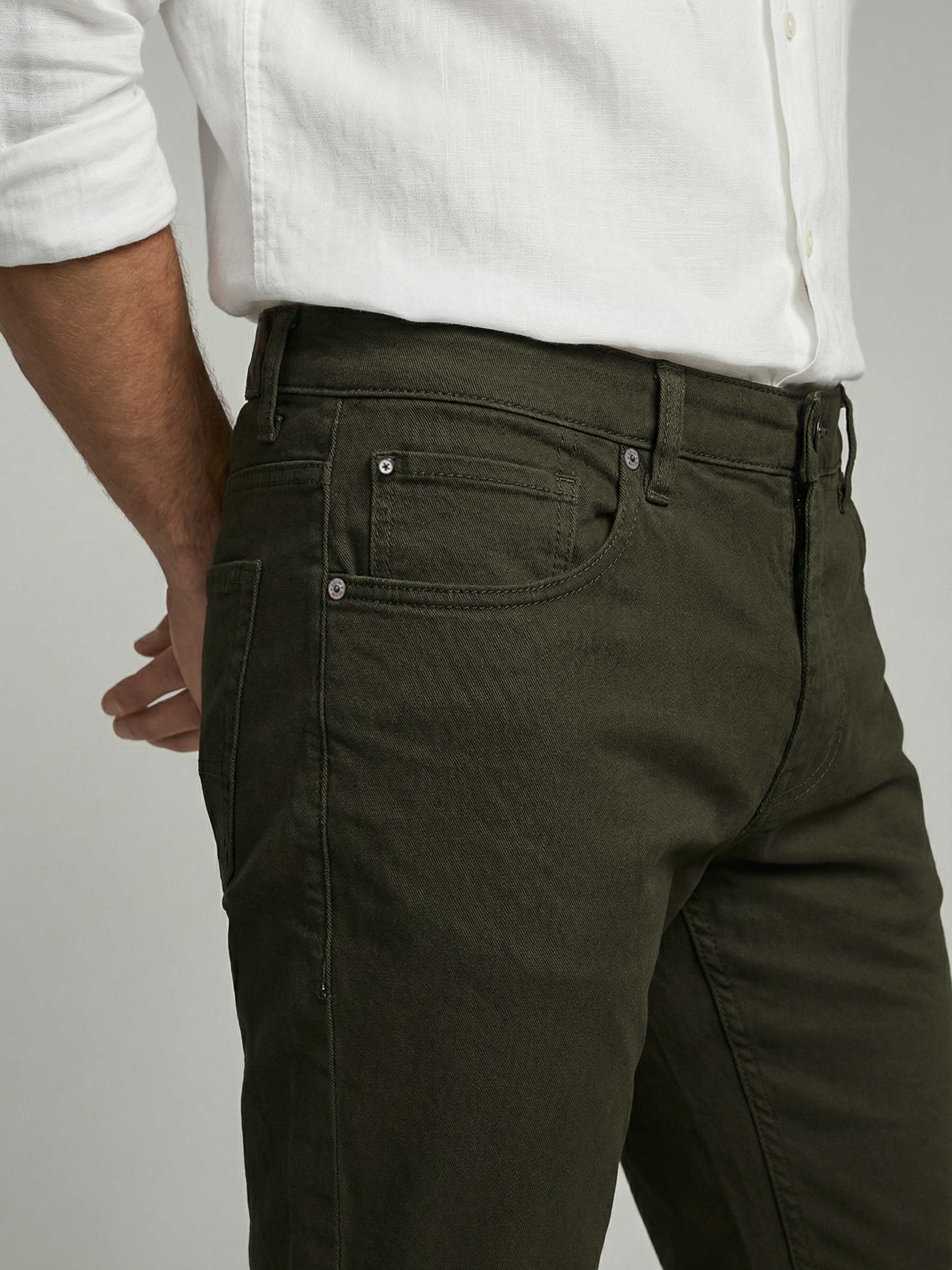 Celio* Men Olive Solid Slim Fit Cotton Jeans - Image 6