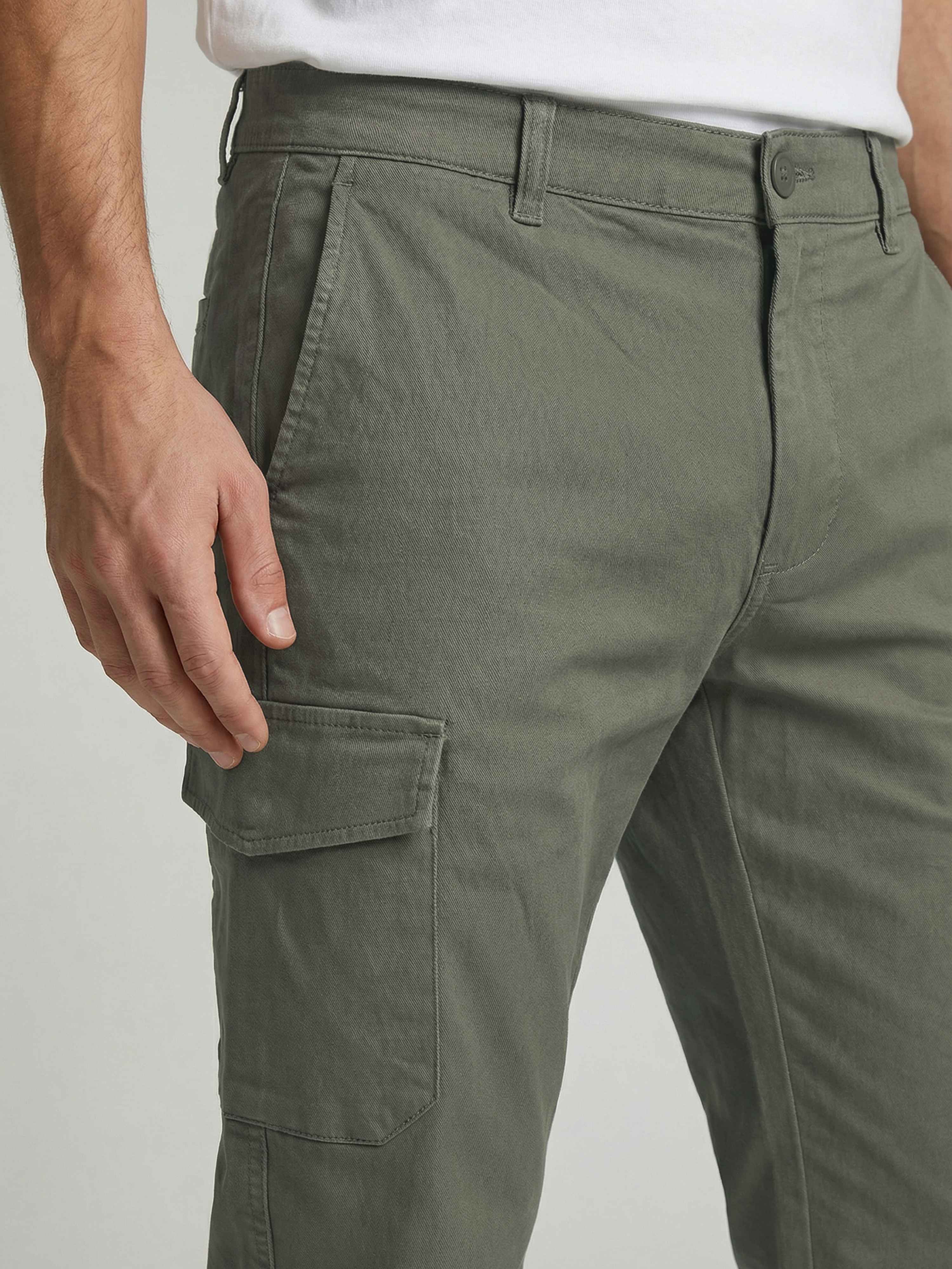 Celio* Men Olive Solid Straight Fit Cotton Trousers - Image 5