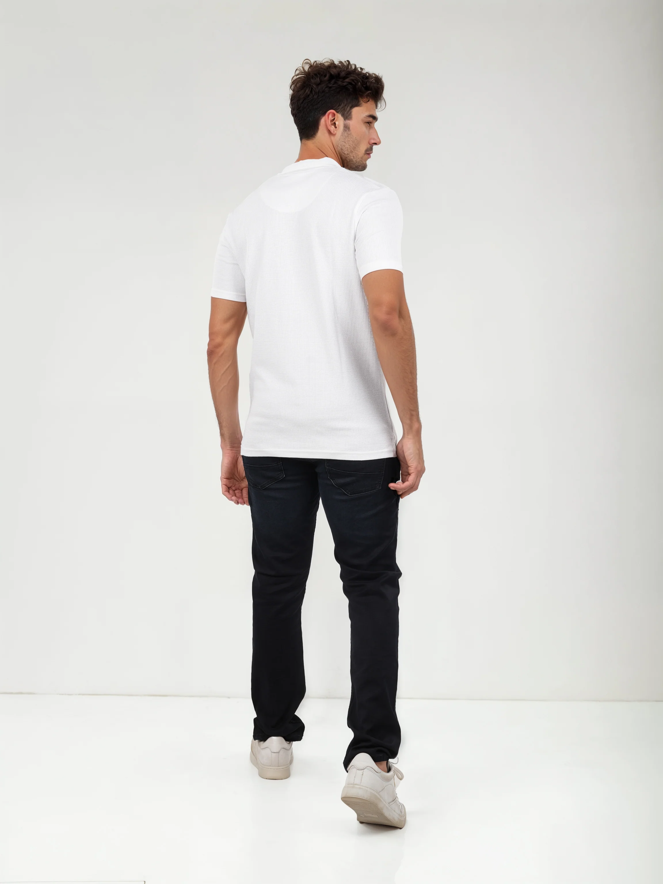Celio* Solid Regular Fit Cotton White T-Shirt - Image 5